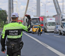 Yeni trafik cezaları Meclis’te kabul edilerek yasalaştı