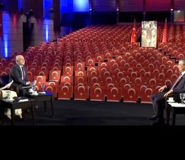 CHP GENEL BAŞKANI ÖZGÜR ÖZEL Halk TV’de yayınlanan Özel Röportaj programına katıldı.