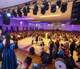 Burdur Belediyesi’nden Kadınlar Günü matinesi