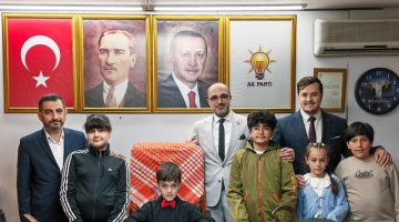 AK PARTİ BURDUR İL BAŞKANLIĞI KOLTUĞU MİNİK MUSTAFA GÖKTÜRK’E EMANET