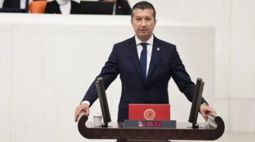 Akbulut, “Beceriksizliğinizi Burdur’un köylerini Isparta’ya bağlama hayaliyle örtemezsiniz!”