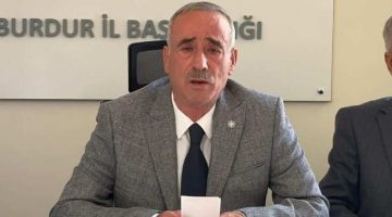 İYİ PARTİ BURDUR İL BAŞKANI NAZİF AKTÜRK, “GERÇEKLERİ GÖRMEZLER…”
