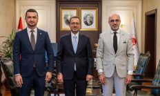 AK Parti Burdur Heyeti Adalet Bakan Yardımcısı Sedat Ayyıldız’ı Ziyaret Etti