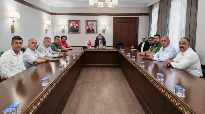 AK Parti Burdur Teşkilatından İstişare Toplantısı